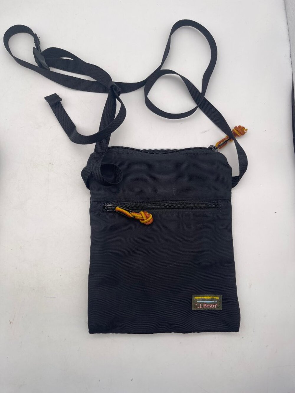 LL Bean Mountain Classic Crossbody Bag Purse Nylon In Black T20
